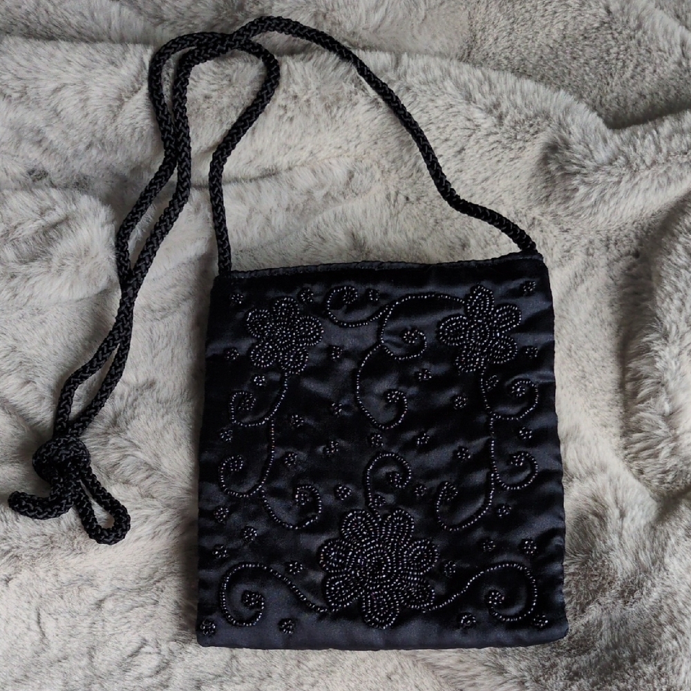 Elegant Beaded Black Shoulder Bag by Gloria Vanderbilt